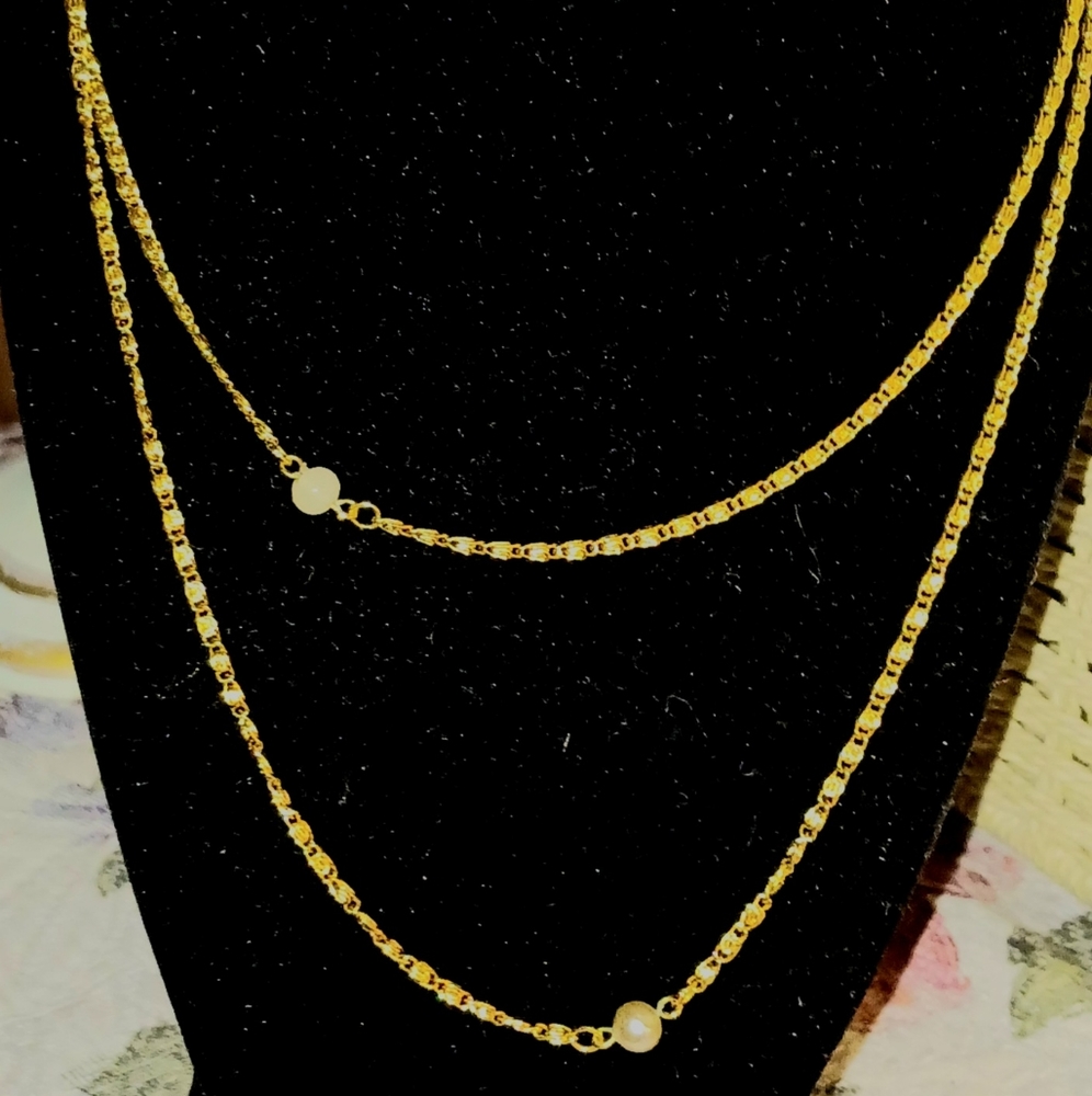 Gold/Pearl vintage fashion necklace 46in  wrap around w round clasp closure.